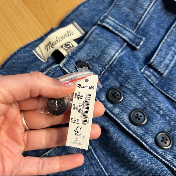 Madewell NWT Curvy Flea Market Flare Jean in Enola 30 Petite (Short) - Picture 11 of 16